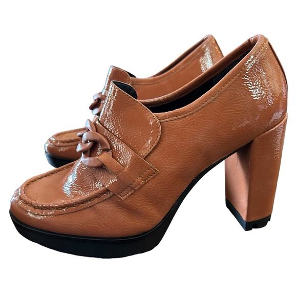 Kenneth Cole Justin Lug Loafer Heeled Pump Chunky Chain Platform NEW Size 8.5 - Picture 2 of 11